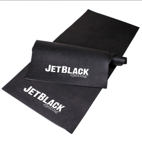 שטיח לטריינר JET BLACK - מתצוגה