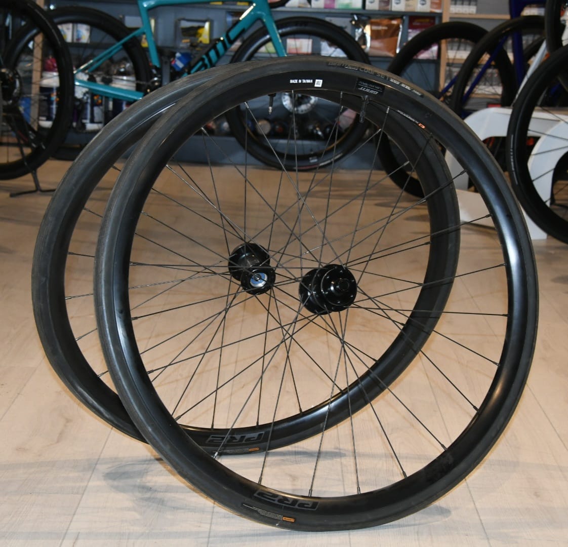 גלגלי כביש גיאנט אלומיניום דיסק -סניף הוד השרון