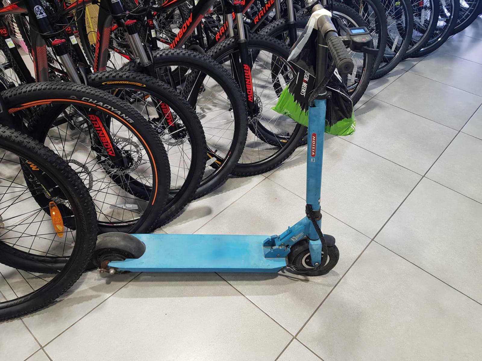 קורקינט חשמלי VISION A3 בצבע כחול- סניף קרית שמונה